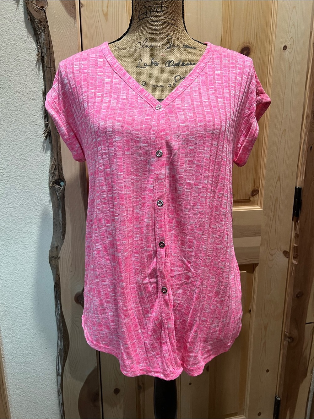 No Boundaries Pink Heathered Button-Front V-Neck Top